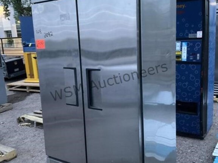 true-commercial-refrigerator-image-1