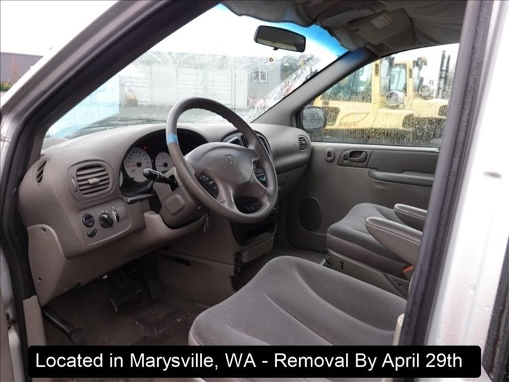 2002-dodge-caravan-image-2