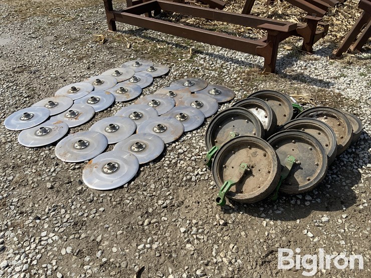 john-deere-1710-image-1