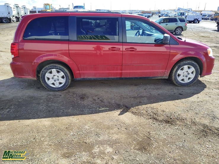 2013-dodge-grand-caravan-se-image-7