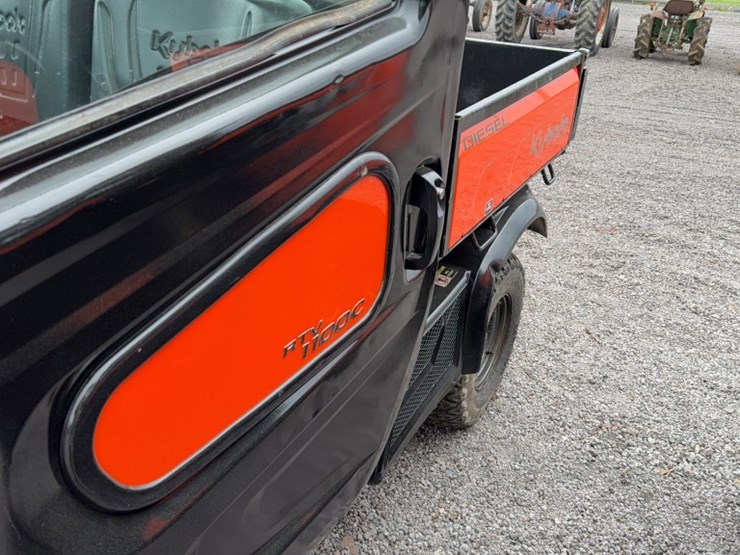 #3071-•-kubota-rtv-1100c-utv-image-12