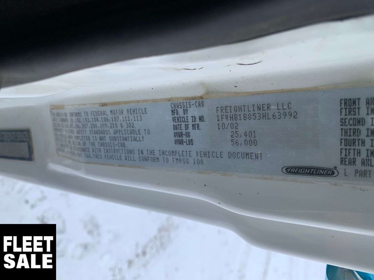 2003-freightliner-fl106-image-13