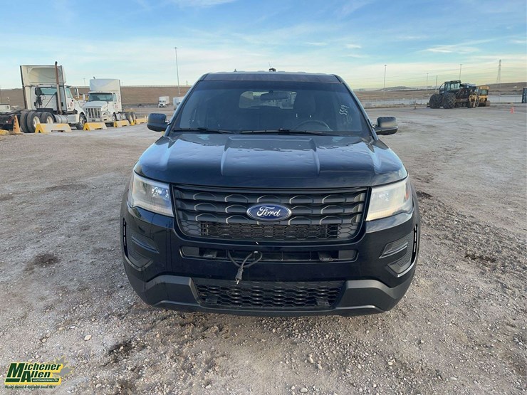 2018-ford-explorer-image-7