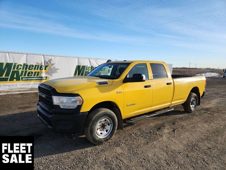 2019-dodge-2500-image-1