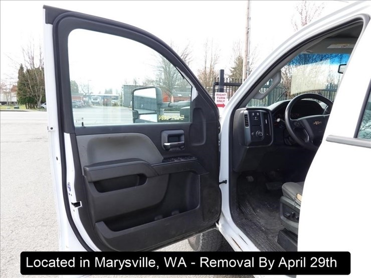 2019-chevrolet-3500-image-14