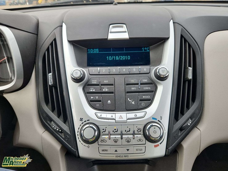 2011-chevrolet-equinox-image-19