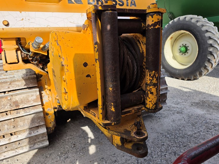 2007-dressta-td9m-image-16