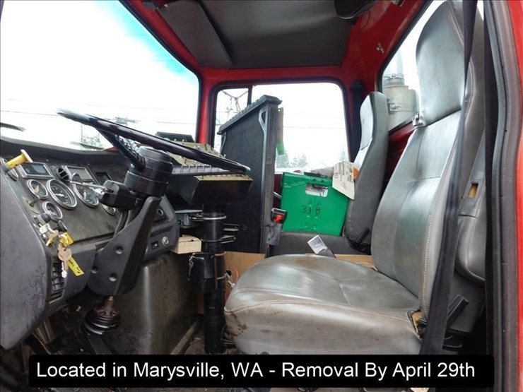 1991-ford-l9000-image-16