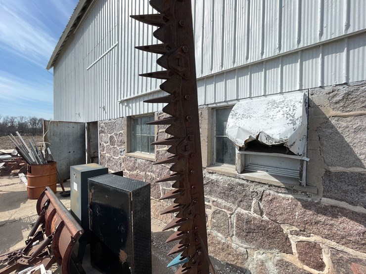 1948-ford-8n-image-39