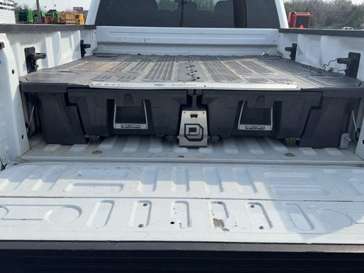 2016-ford-f150-image-10