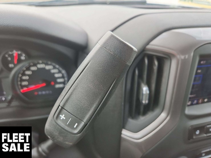 2023-chevrolet-silverado-1500-image-23