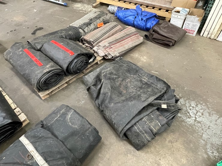 #2570-•-pallet-of-used-tarps-(columbia-heights,-mn)-image-6