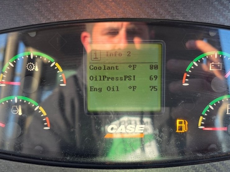 2013-case-850m-image-85