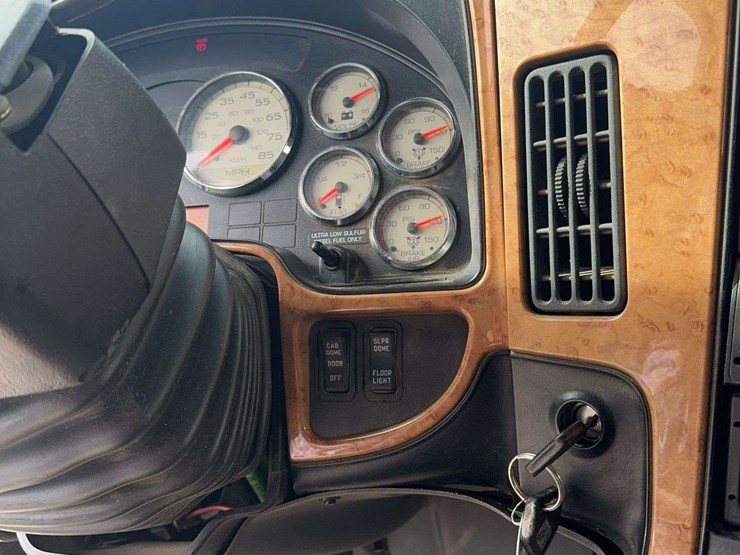 2012-international-prostar-image-33