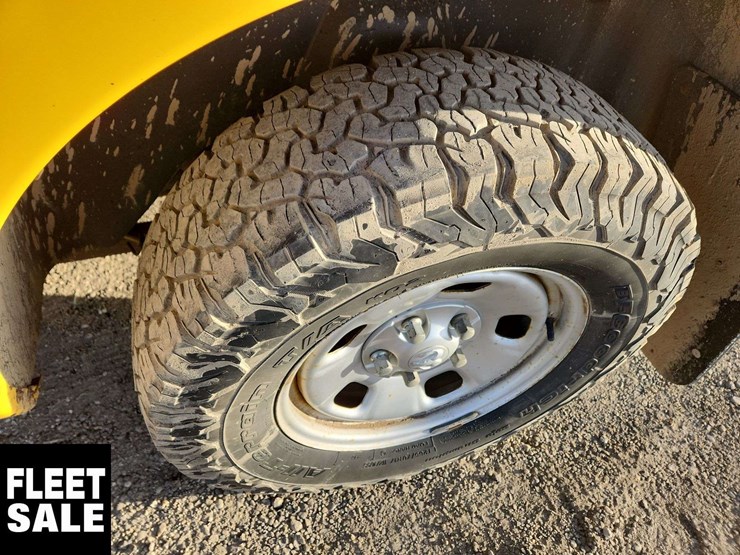 2019-ram-1500-classic-image-11