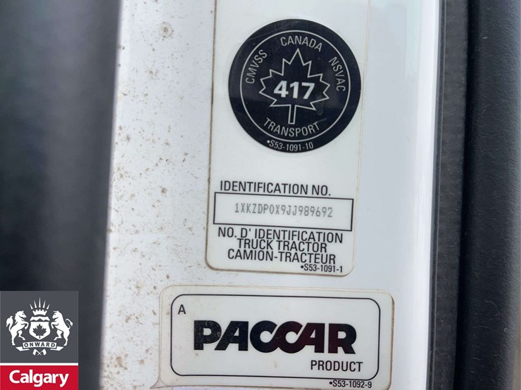 2018-kenworth-t880-image-26