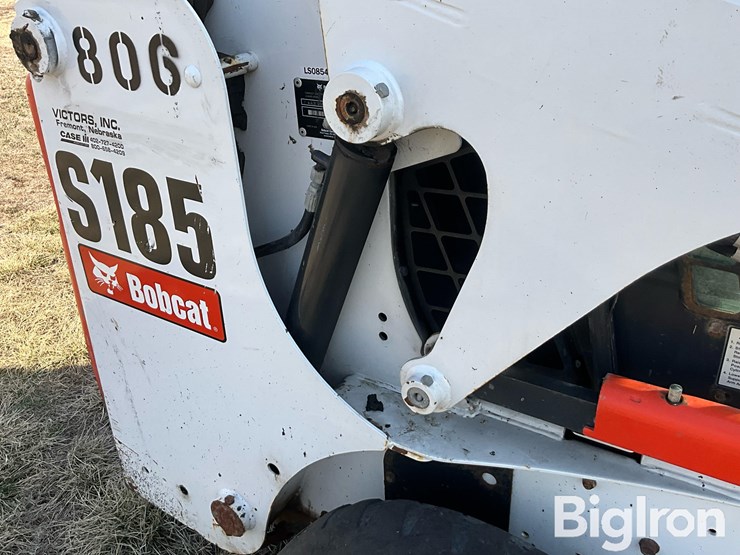 2010-bobcat-s185-image-20