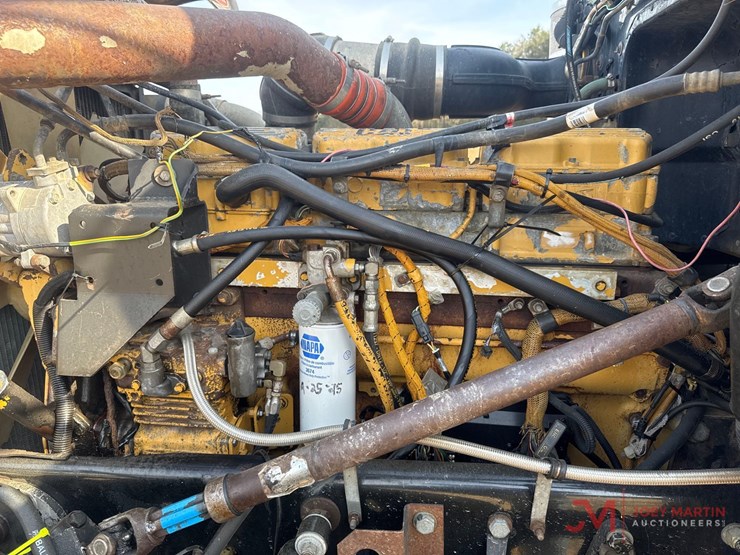 1999-peterbilt-357-image-29