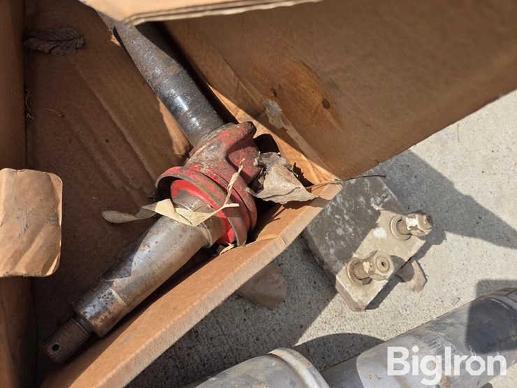 case-ih-antique-tractor-parts-image-10