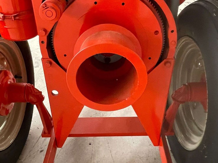 1950-ford-8n-image-24