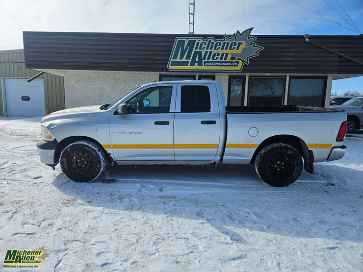 2012-dodge-1500-image-9