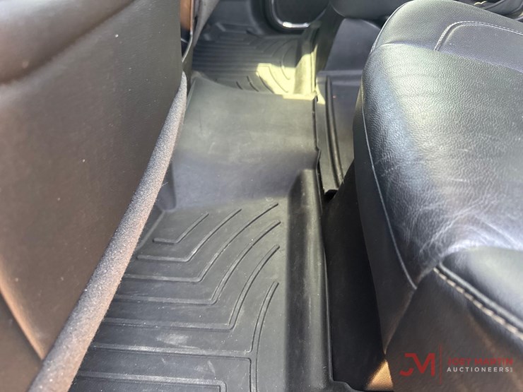 2016-chevrolet-tahoe-image-19