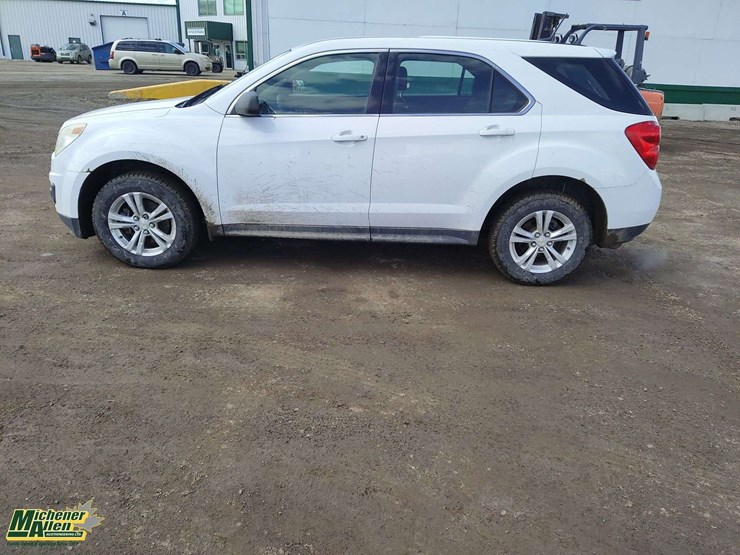 2013-chevrolet-equinox-image-2