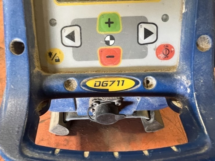 spectra-precision-dg711-laser-image-11