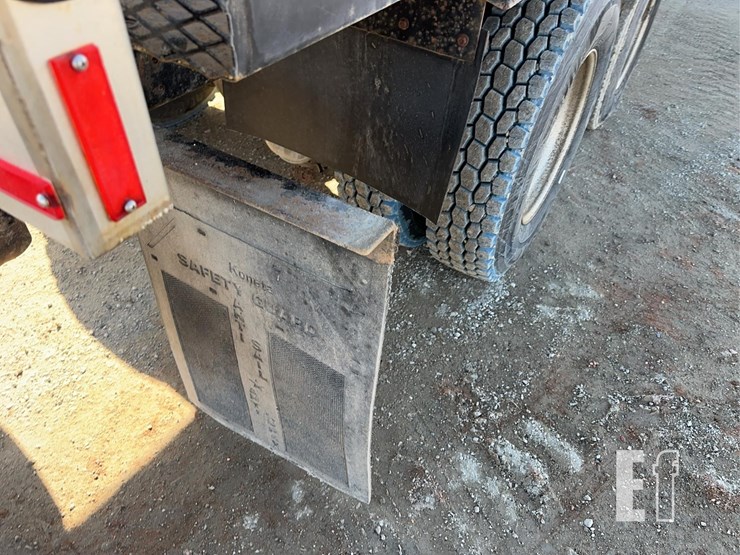 2002-kenworth-t800-image-8