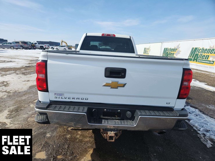 2015-chevrolet-silverado-3500hd-image-9