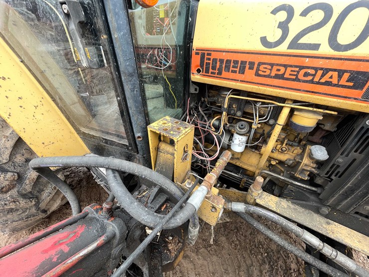 #408-•-tiger-special-6640-tractor-w/brush-cutter-(denmark,-wi)-image-35