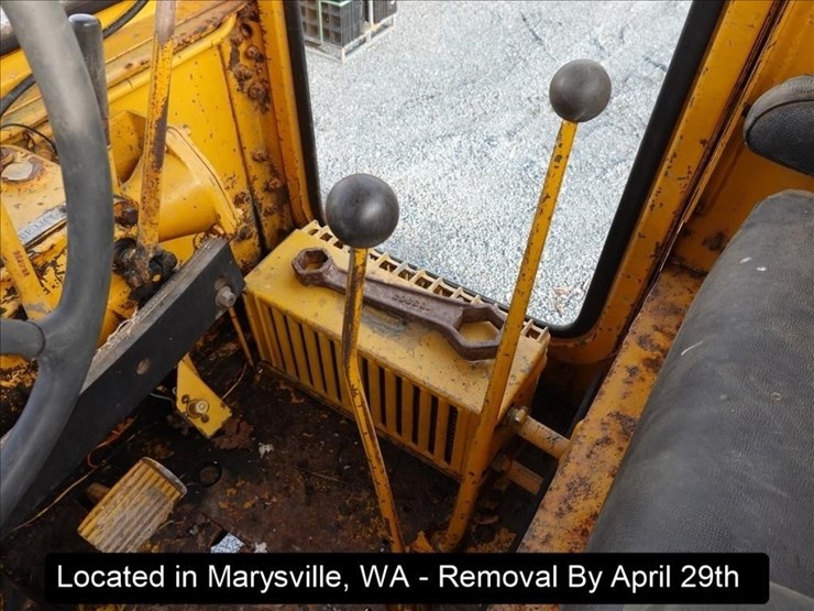 1965-caterpillar-120-image-13