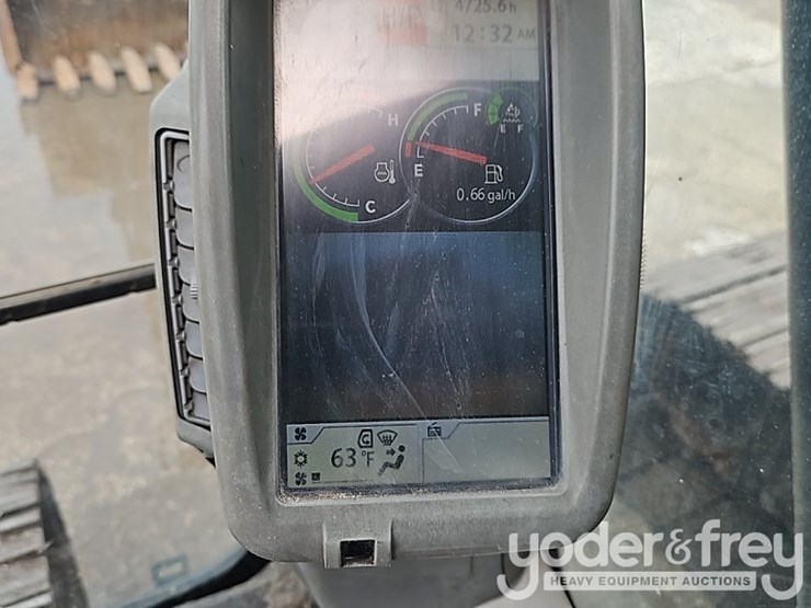 2016-deere-210g-image-41