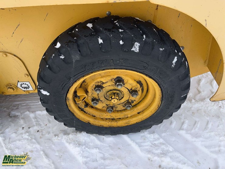 2012-gehl-1640-image-9