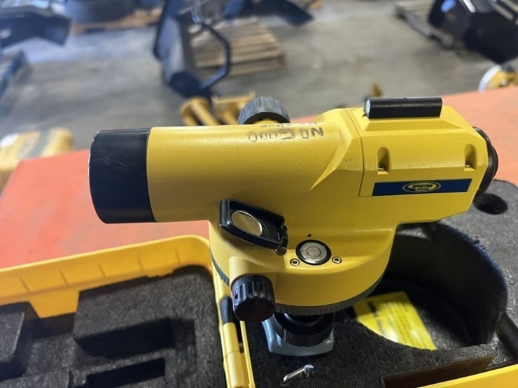 spectra-al28m-automatic-laser-level-image-3