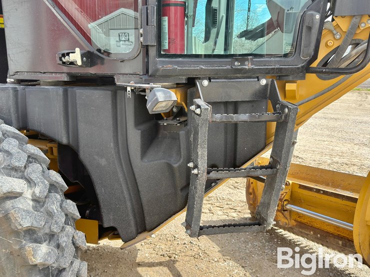 2013-caterpillar-140m2-vhp-plus-image-20