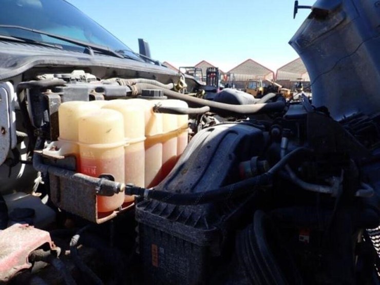 2017-ford-f750-image-28