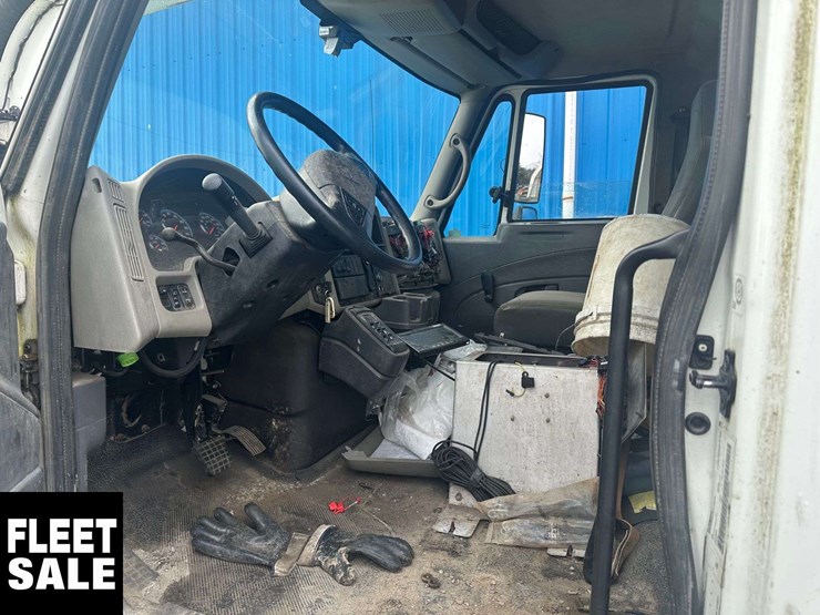 2011-international-workstar-7500-image-25