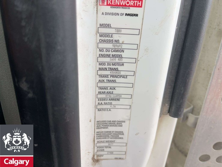 2018-kenworth-t880-image-27