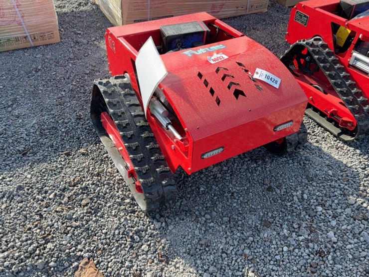#4092-•-future-remote-control-mower-w/-gas-engine-image-2