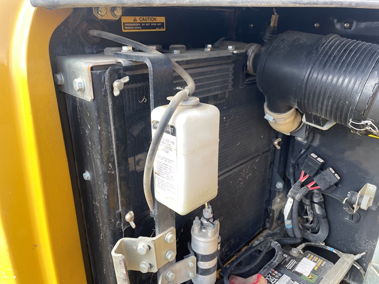 2020-deere-60g-image-30