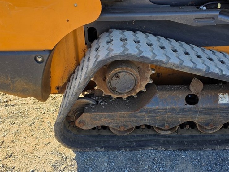 2021-case-tv450b-image-14