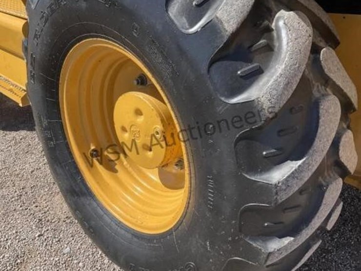 caterpillar-420e-image-8