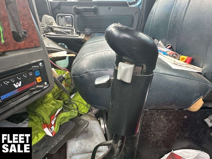 2005-western-star-4900-image-15