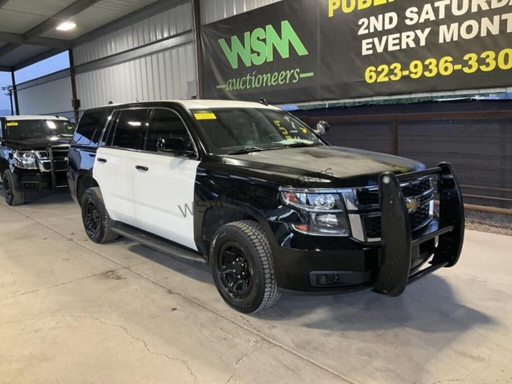 2017-chevrolet-tahoe-image-2