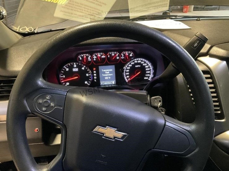 2017-chevrolet-tahoe-image-16