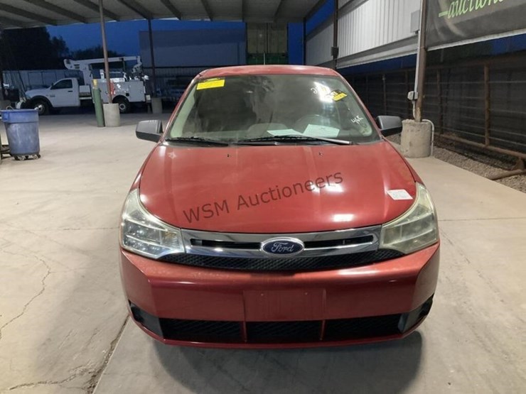 2011-ford-focus-se-sdn-image-3