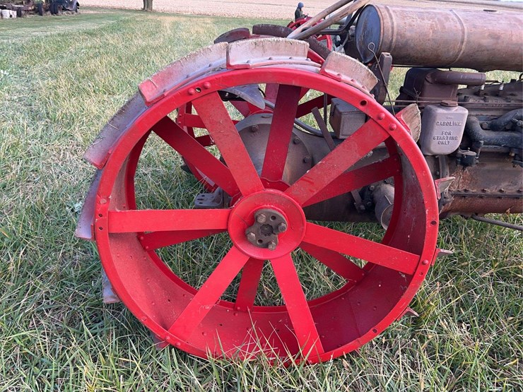 1920-fordson-tractor-image-33