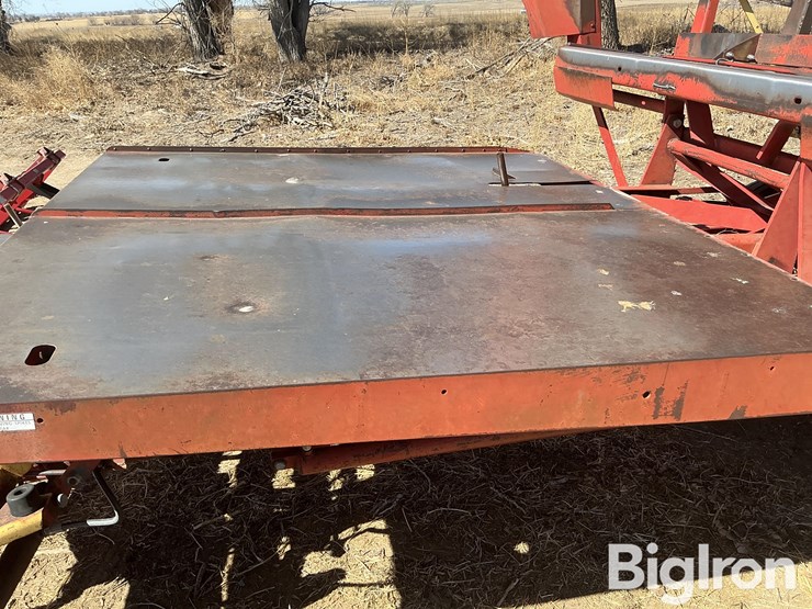 new-holland-1032-image-18