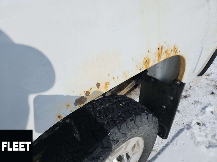 2014-gmc-sierra-2500hd-sle-image-33